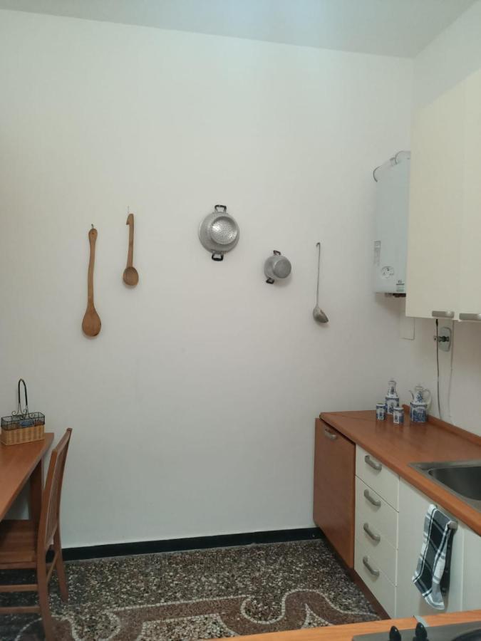 Wow Home 2 - 175 Mq - Posteggio Privato - Davanti Porto Traghetti - Fino A 10 Posti Letto - Balcone Генуя Екстер'єр фото